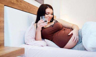 孕妇羊水少怎么办（孕妇羊水少吃什么补得快）