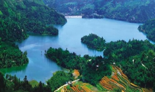 凤城玉龙湖风景区游玩攻略（龙凤湖风景区门票价格）