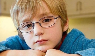 小孩近视眼怎么办 7岁小孩近视眼怎么办