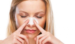 鼻子上毛孔粗怎么办（鼻子上毛孔粗大怎么办）