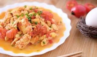 西红柿炒鸡蛋的做法详解 西红柿炒鸡蛋做法详细