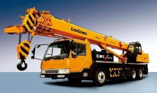 如何选购二手汽车起重机（如何选购二手汽车起重机呢）