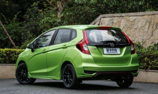 飞度尾翼如何安装 飞度尾翼如何安装视频