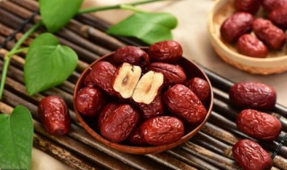 如何鉴别红枣及其红枣功效（如何鉴别红枣及其红枣功效和作用）
