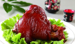 红烧肘子的做法（红烧肘子的做法 最正宗的做法视频）