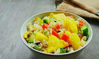 菠萝蛋炒饭（菠萝蛋炒饭的小说）