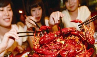 小龙虾怎么吃 小龙虾怎么吃图解
