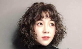 头发自然卷怎么办 头发自然卷怎么办才会直