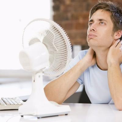 男人手脚冰凉是什么原因 50岁男人手脚冰凉是什么原因