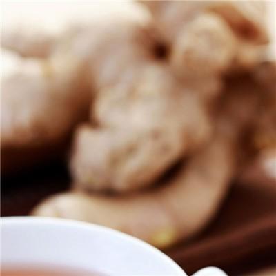 生姜泡水喝的功效是什么 生姜泡水喝有什么作用和功效是什么