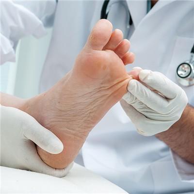 腿疼膝盖疼怎么办 做完月子腿疼膝盖疼怎么办