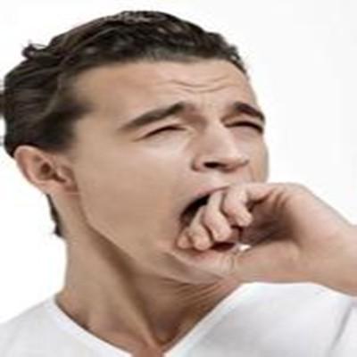 每天不停的打哈欠怎么回事（每天不停的打哈欠怎么回事呀）