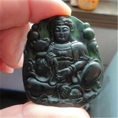 墨绿玉对人有什么好处 墨绿玉对人有什么好处吗