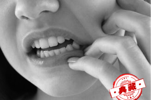 熬夜上火的牙龈肿痛治疗方法（熬夜上火的牙龈肿痛治疗方法有哪些）