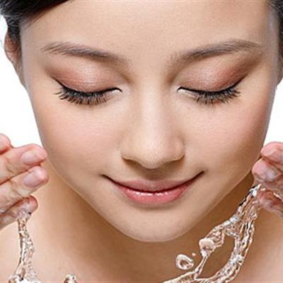 脸部皮肤过敏症是什么（脸部皮肤过敏症是什么症状）