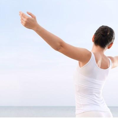 身上长了很多小黑点怎么办（身上长了很多小黑点怎么办不痛不痒）