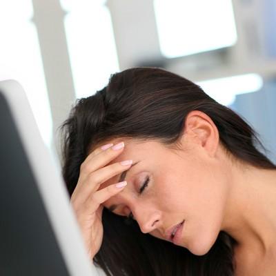 鼻子长痘痘的原因（脸上鼻子长痘痘的原因）