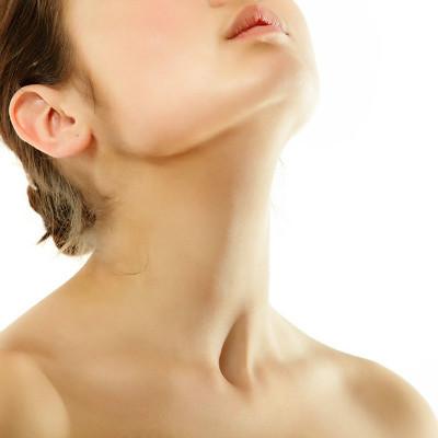 脸上毛孔大有黑头怎么办 脸颊毛孔大里面有黑头怎么办