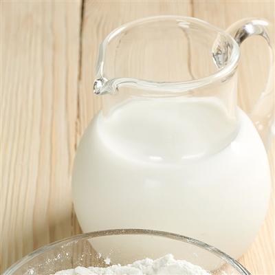 眉心长痘痘是什么原因（青少年眉心长痘痘是什么原因）