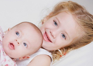 宝宝为什么说话晚（宝宝为什么说话晚呢）