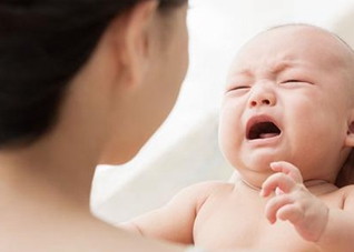 小孩夜里经常哭怎么办（小孩夜里经常哭怎么办呢）