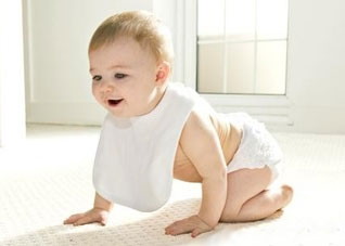 怎样教宝宝爬（怎样教宝宝爬行动作）