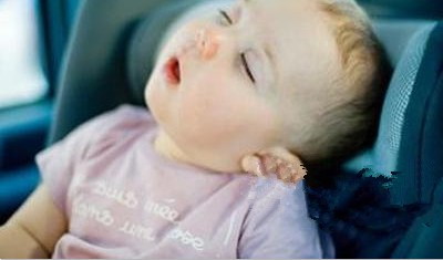 宝宝晕车应该怎么办（小孩晕车怎么回事怎么办）