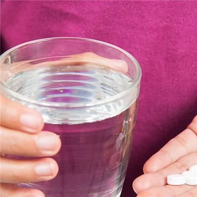 甲亢治疗的最佳办法有哪些（甲亢治疗的最佳办法有哪些症状）