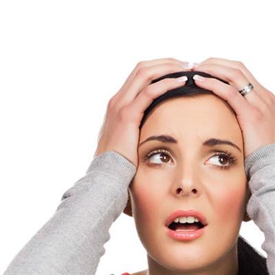 女性斑秃的治疗方法有哪些（女性斑秃的治疗方法有哪些药）