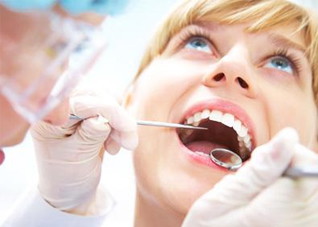 牙齿黄怎么办?教你打造洁白皓齿（牙齿黄怎么搞白）