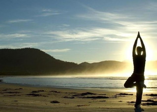 适合白领减肥简单瑜伽动作 简单实用的瑜伽减肥法