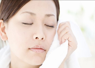 简单瘦脸方式帮你瘦出小脸（有什么瘦脸的小方法）