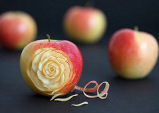 坐月子可以吃苹果吗 剖腹产坐月子可以吃苹果吗