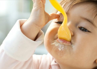 什么样的宝宝可以增加辅食（什么样的宝宝可以添加辅食）