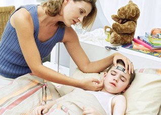 宝宝发烧的几个对策（婴儿发烧如何应对）