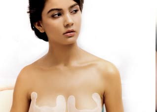 详解做假体隆胸效果自然吗（假体隆胸的效果如何）