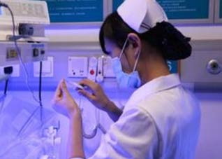 疤痕去除术选对方法是关键（手术疤痕越早越好去除吗）