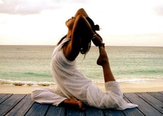 床上4动作助产后妈妈轻松减肥 在床上做的减肥动作