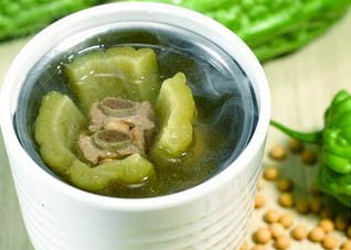 哺乳期应该吃什么，产后不宜吃哪些 产后哺乳期不能吃什么