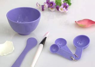 补水祛痘让痘痘无处可藏 祛痘最好的方法是补水