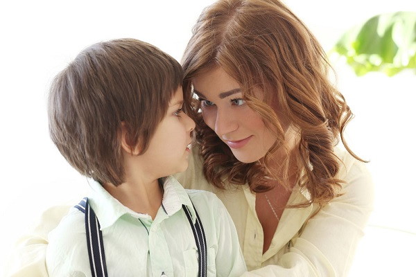 小儿说话晚的原因有哪些 小孩说话晚是什么原因是什么情况