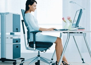 OL办公族暴瘦的减肥瑜伽动作（办公室减肥瘦身动作）