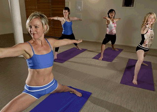 宅女瑜伽减肥动作轻松享瘦 专业减肥瑜伽瘦全身动作