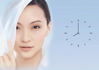 四招多管齐下一起祛斑点（什么办法可以去斑点）