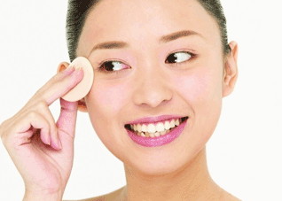 既省粉底又能化出美的妆容（既省粉底又能化出美的妆容怎么形容）