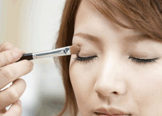 素颜妆容让你变成天生美人 素颜妆容让你变成天生美人怎么办