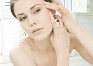 详细解读关于肌肤祛痘的日常护理（祛痘护肤小知识）