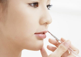 美人必知的自然妆化妆步骤 如何化妆自然