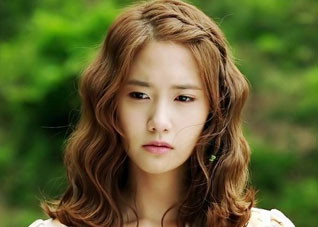 做好的发型如何保持长久卷度 卷发如何保持长久卷度