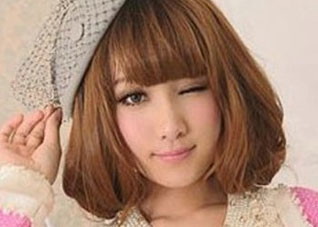 怎样做会让直发“膨”起来 如何让直发看起来蓬松